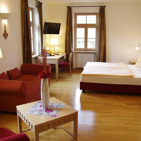 Hotel Klostergasthof Münnerstadt Zewnętrze zdjęcie