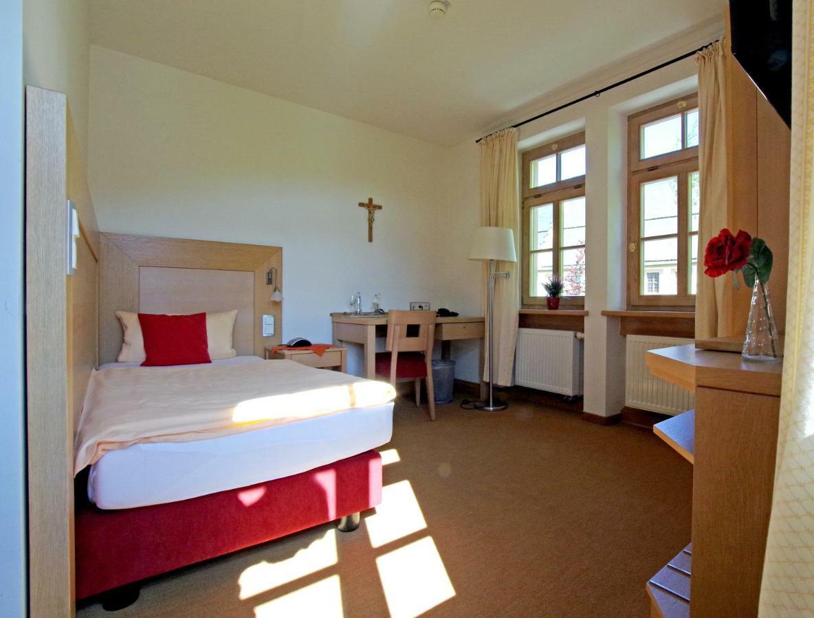 Hotel Klostergasthof Münnerstadt Zewnętrze zdjęcie