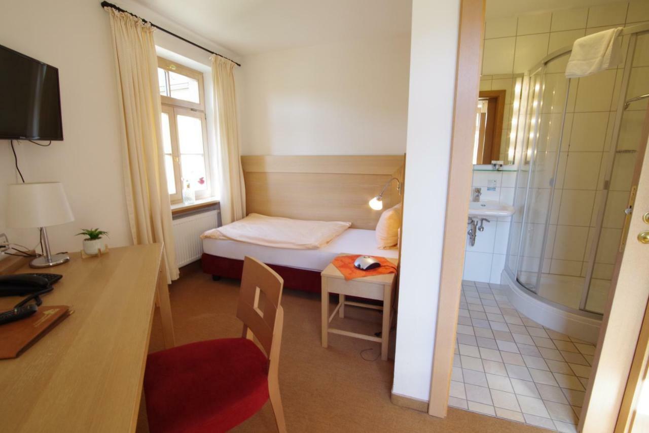Hotel Klostergasthof Münnerstadt Zewnętrze zdjęcie